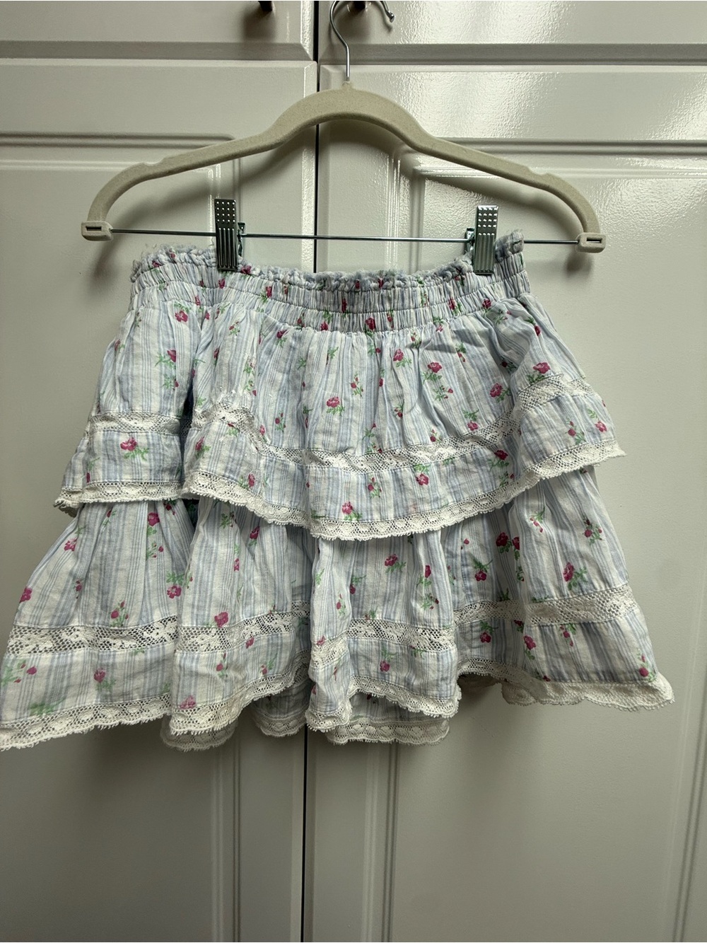 LoveShackFancy Floral Tiered Cotton Skirt - Light Blue with Pink Roses Small